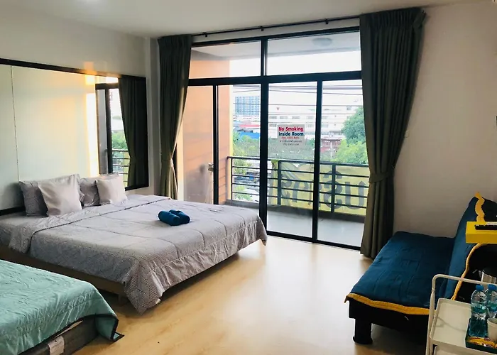 Homey-Sleepy Don Mueang Airport Hostel